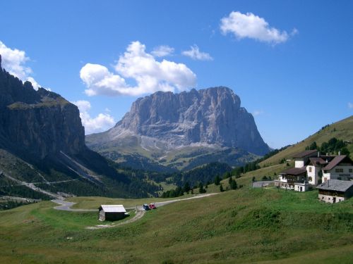Blick zum Langkofel vom Gr&ouml;dner Joch